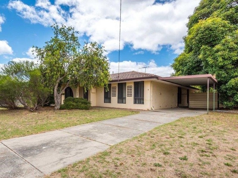 11 Watsonia Street, Maddington WA 6109