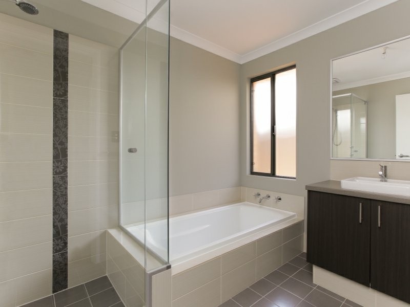 18 Kellogg Drive, Piara Waters WA 6112