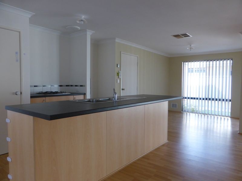 63 Copperback Circle, Huntingdale WA 6110