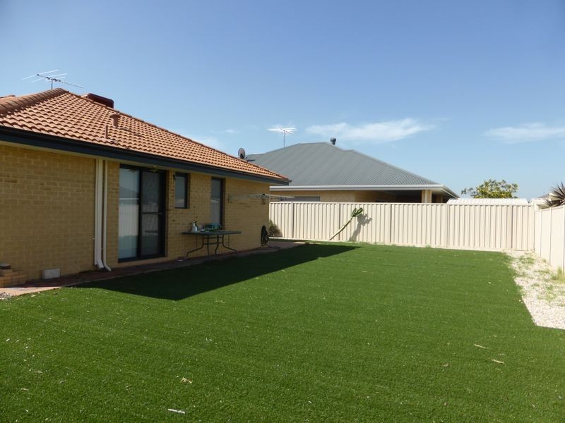 63 Copperback Circle, Huntingdale WA 6110