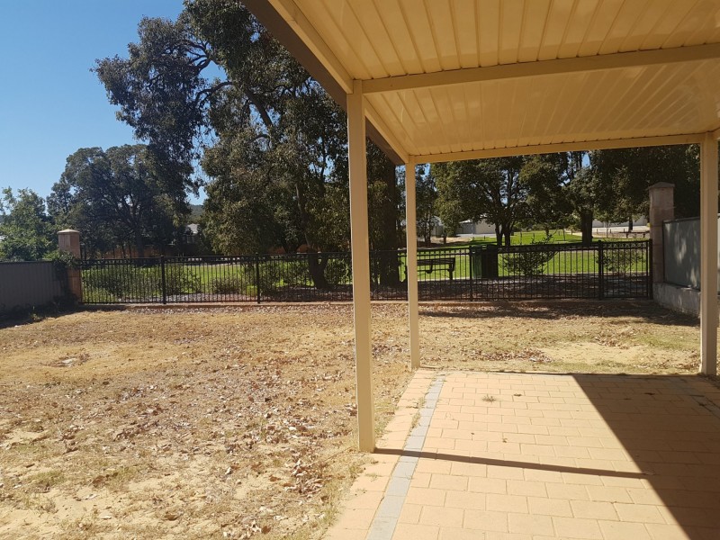 6 Miamit Lane, Byford WA 6122