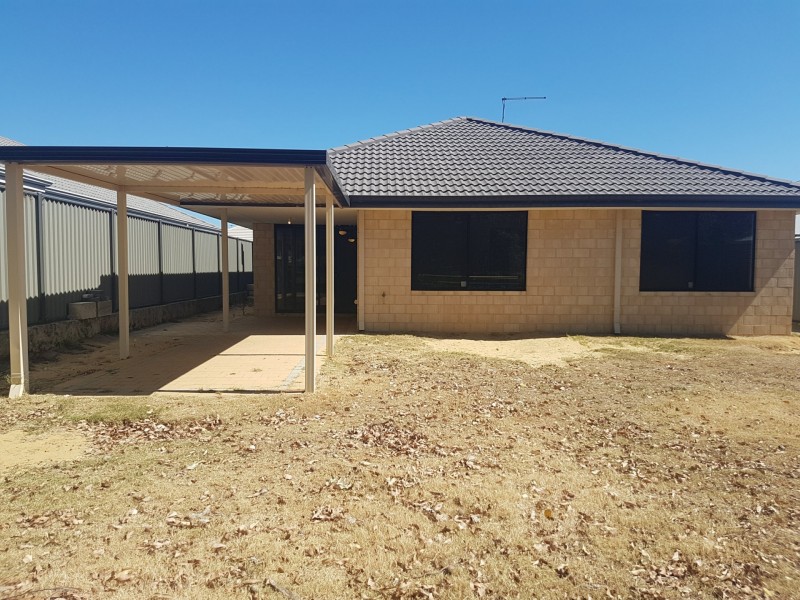 6 Miamit Lane, Byford WA 6122