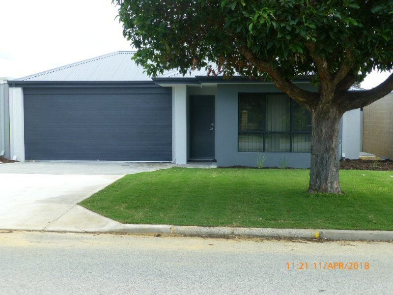 1B Hughenden Drive, Thornlie WA 6108