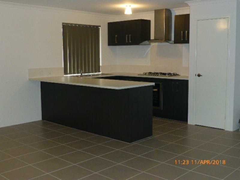 1B Hughenden Drive, Thornlie WA 6108