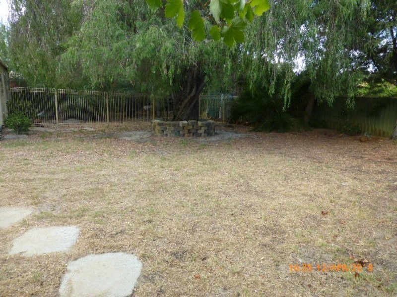 59 Lester Drive, Thornlie WA 6108