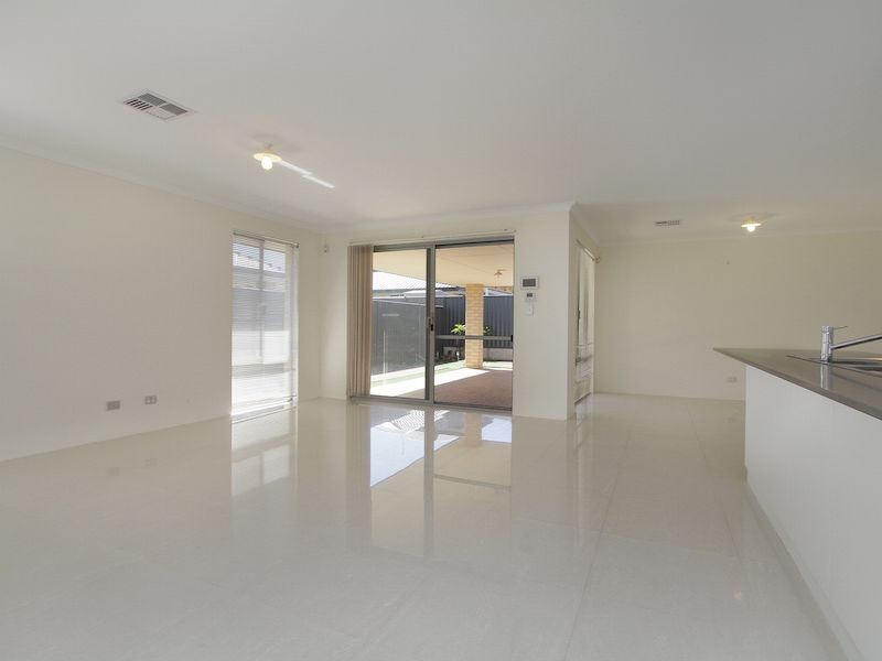 24 Bantam Link, Southern River WA 6110