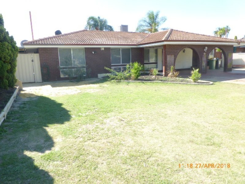 4 Whiteman Street, Thornlie WA 6108