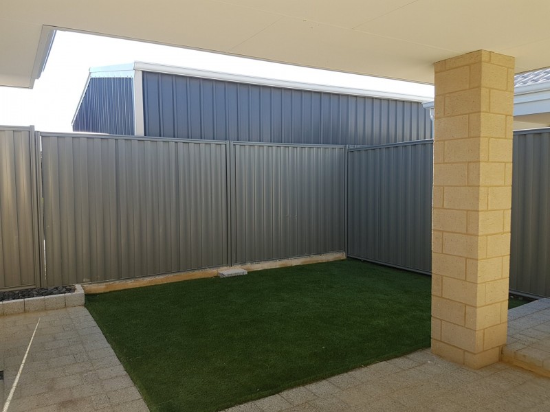 14 Carbeen View, Piara Waters WA 6112