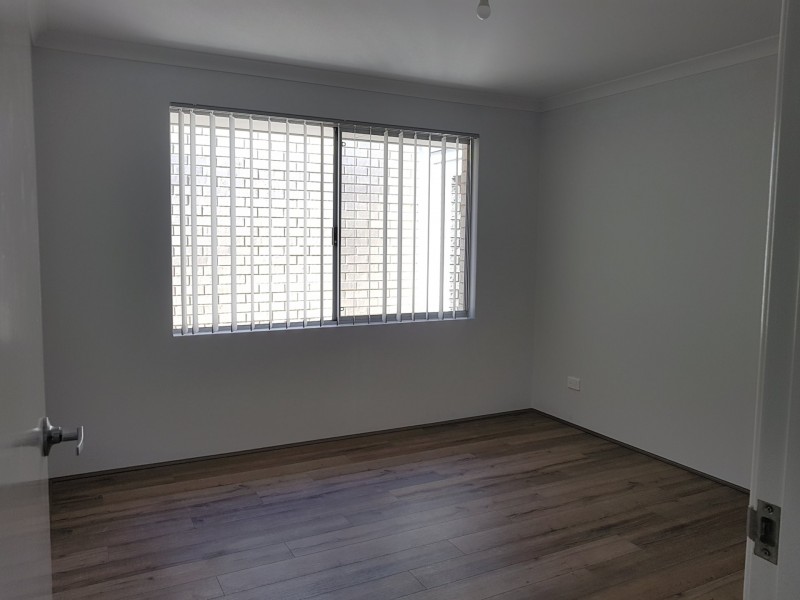 4 Hobson Loop, Piara Waters WA 6112