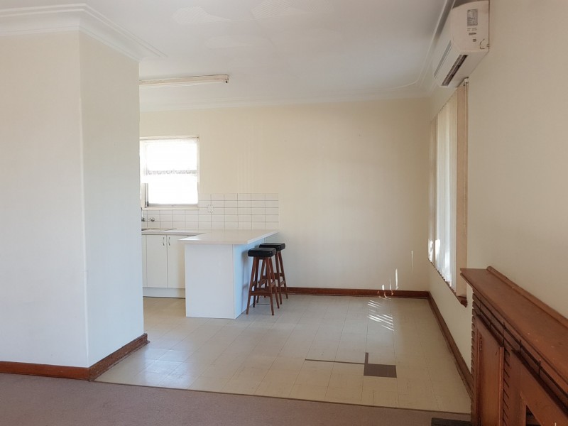 33 Martindale Avenue, Thornlie WA 6108