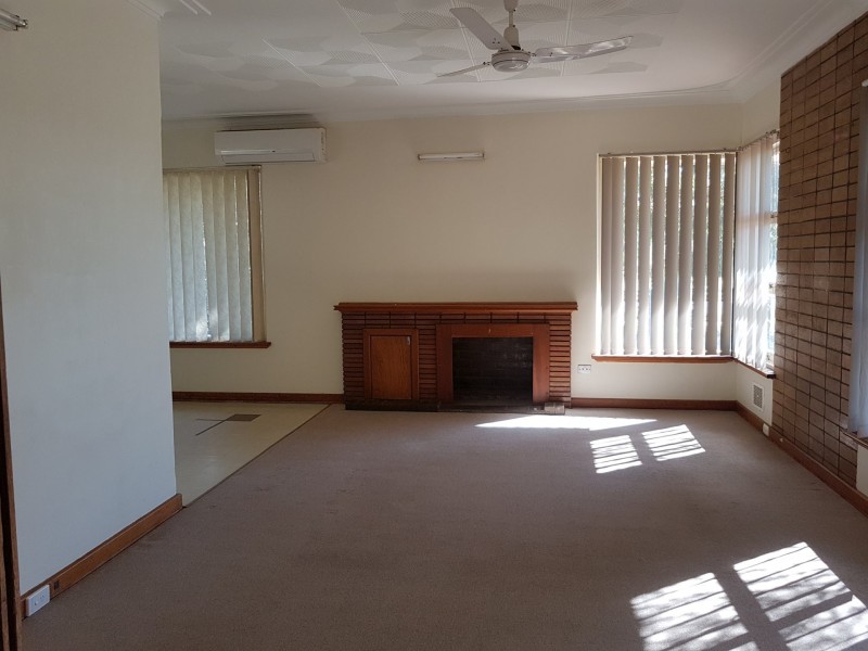 33 Martindale Avenue, Thornlie WA 6108