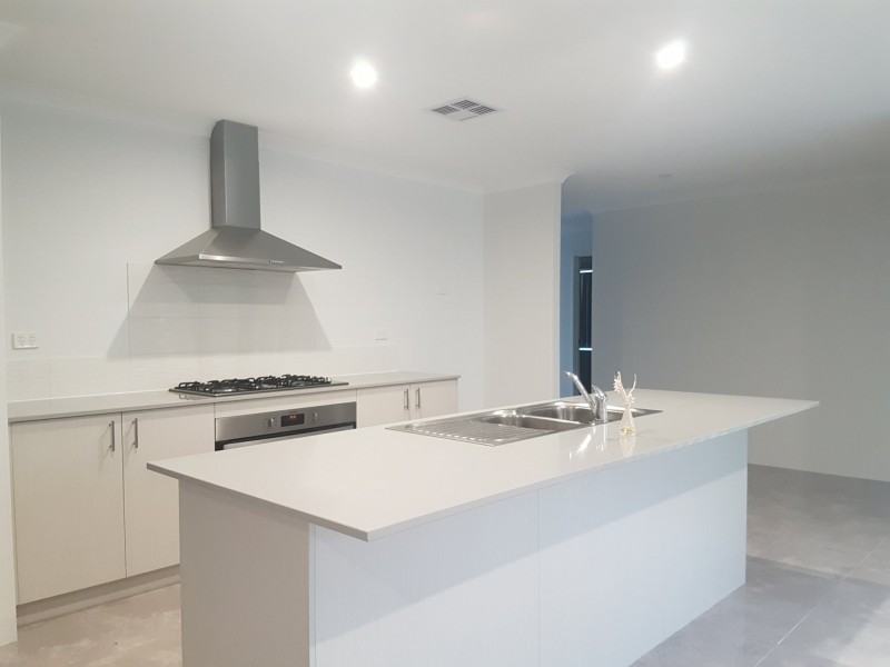 26 Carbeen View, Piara Waters WA 6112