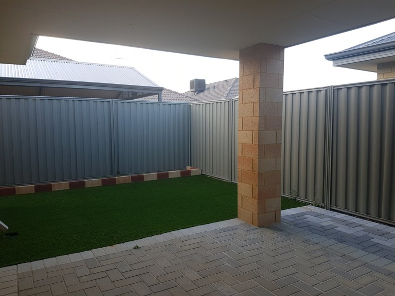 26 Carbeen View, Piara Waters WA 6112