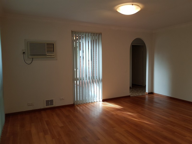 8 Penhurst Court, Thornlie WA 6108