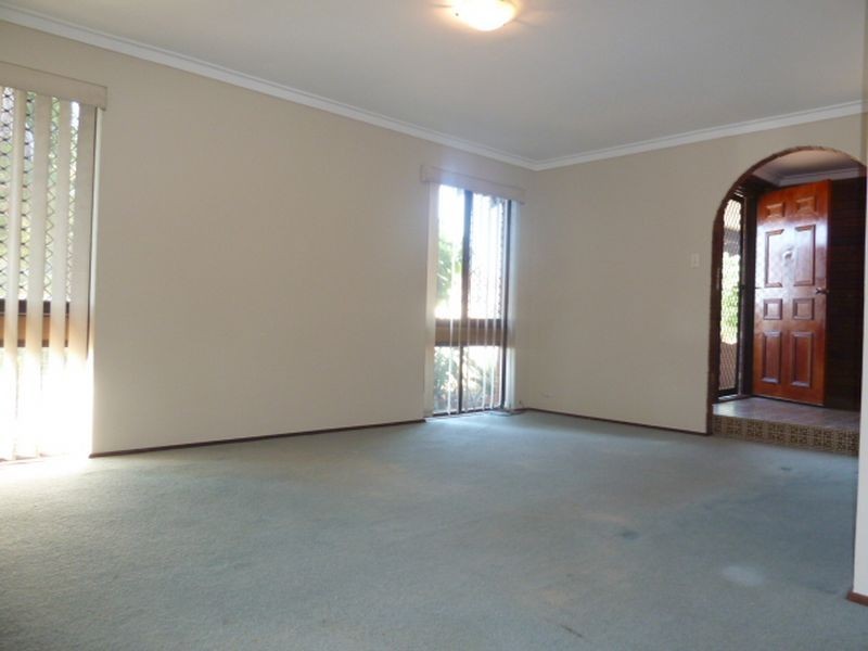 24 Rushbrook Way, Thornlie WA 6108