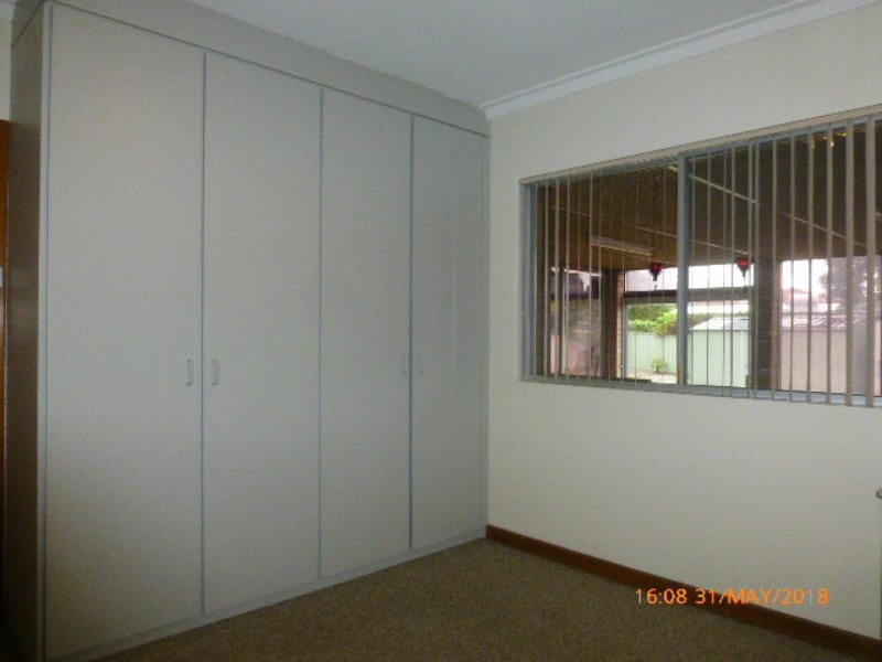 6 Probert Road, Thornlie WA 6108