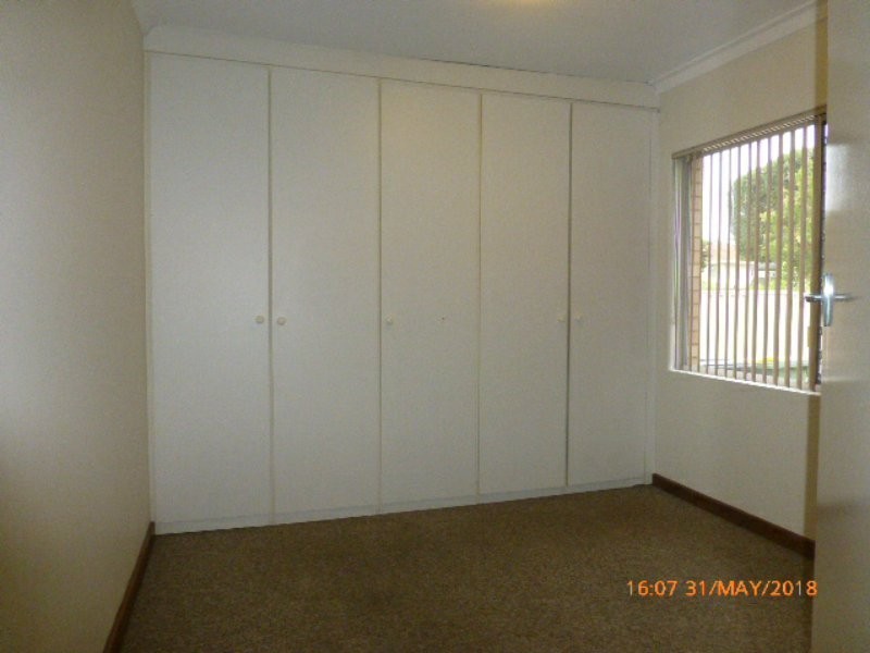 6 Probert Road, Thornlie WA 6108
