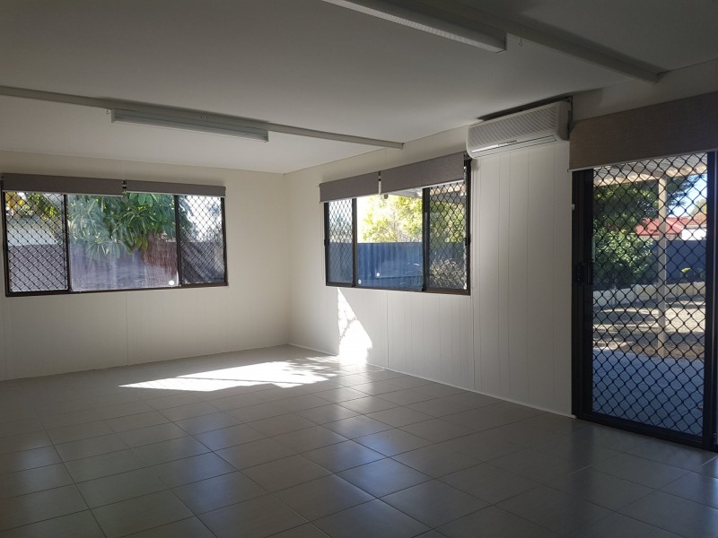 11 Lorenzo Street, Thornlie WA 6108