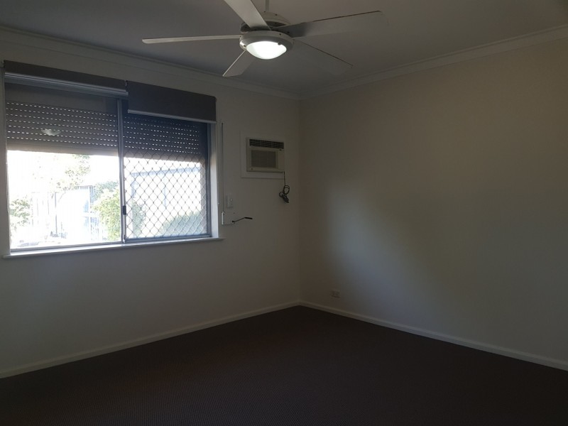 11 Lorenzo Street, Thornlie WA 6108
