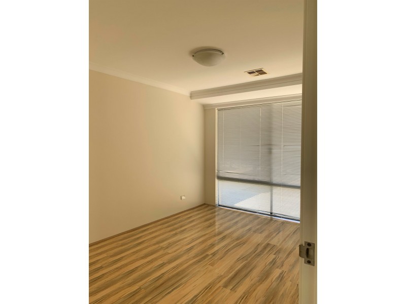 20 Ashdown Parade, Canning Vale WA 6155