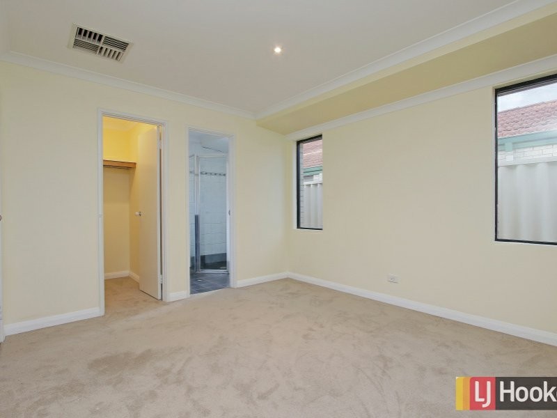 31 Lansdowne Entrance, Canning Vale WA 6155