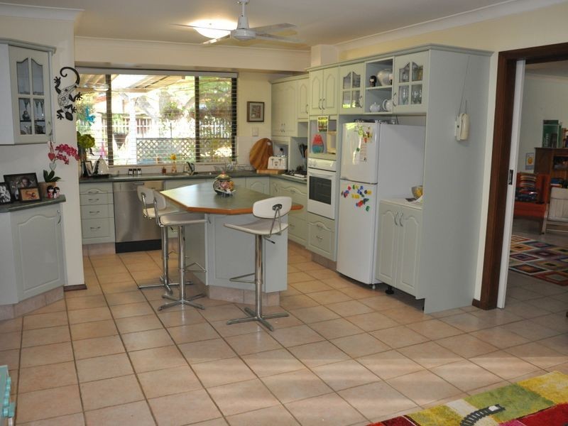 16 Coronet Court, Thornlie WA 6108