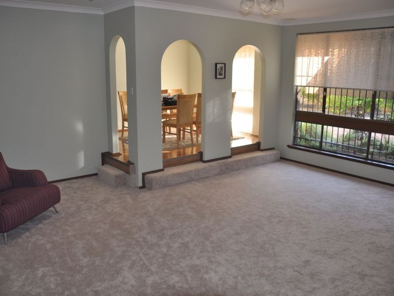 16 Coronet Court, Thornlie WA 6108