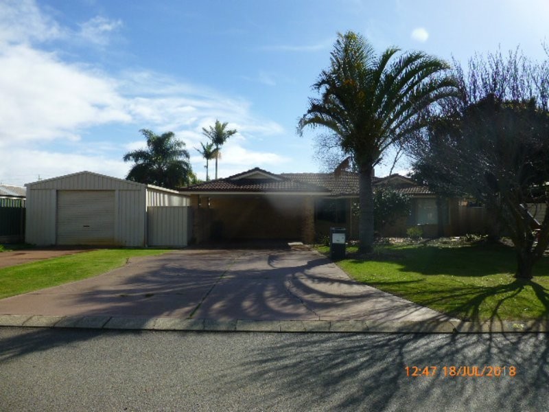 4 Barlee Close, Thornlie WA 6108