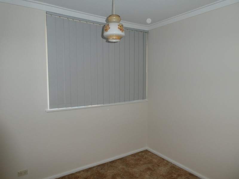 28 Currawong Way, Thornlie WA 6108