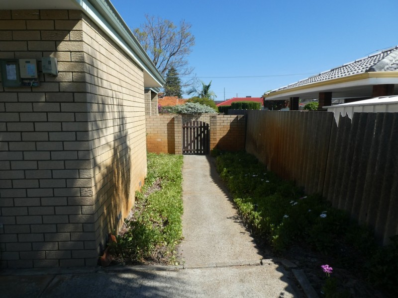 28 Currawong Way, Thornlie WA 6108