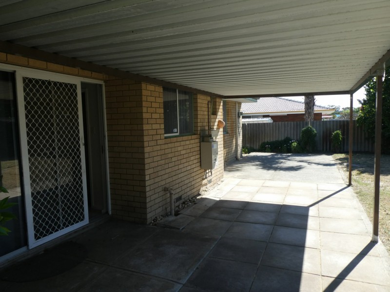 28 Currawong Way, Thornlie WA 6108