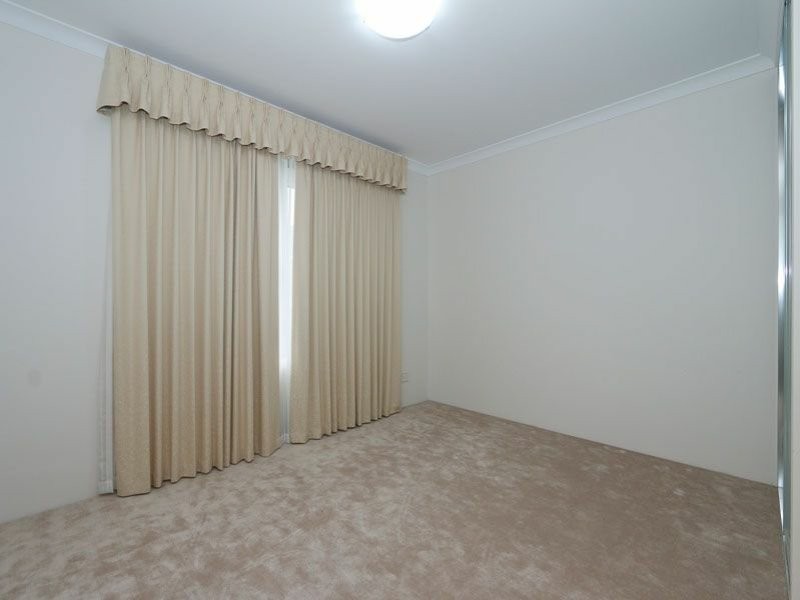 12 Juncea Way, Hammond Park WA 6164