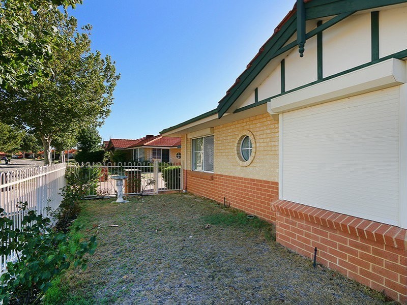 76a Towncentre Drive, Thornlie WA 6108