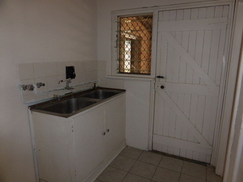 40 Berehaven Avenue, Thornlie WA 6108