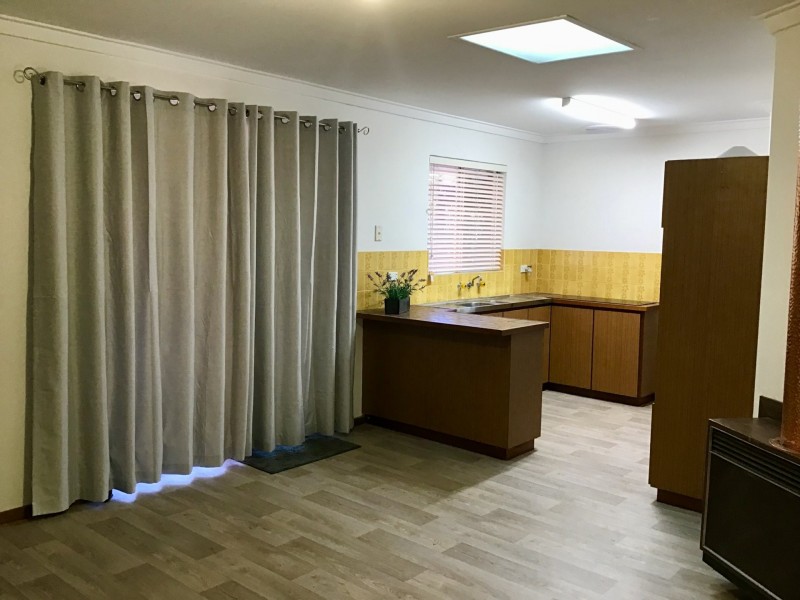 61 Dumsday Drive, Forrestdale WA 6112