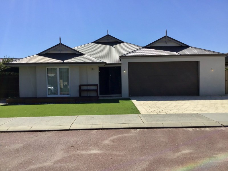 9 Davenport Promenade, Canning Vale WA 6155