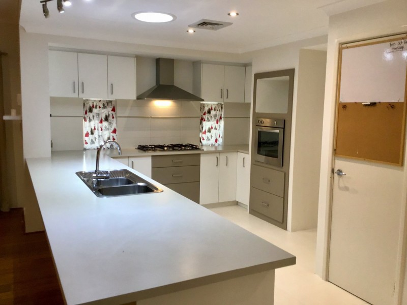 9 Davenport Promenade, Canning Vale WA 6155