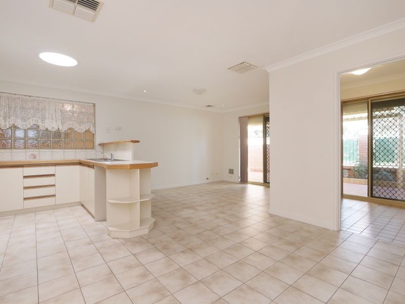 20/8 Heron Place, Maddington WA 6109