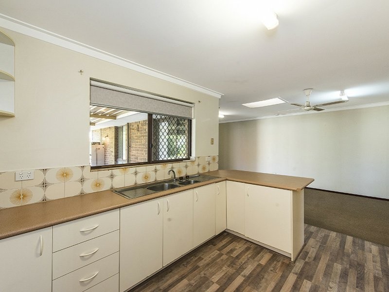 43 Ravenslea Drive, Parkwood WA 6147