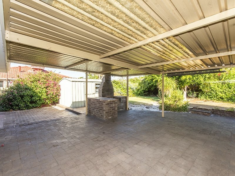 43 Ravenslea Drive, Parkwood WA 6147