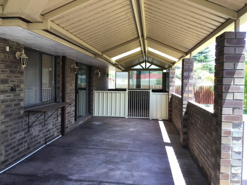 2 Osprey Way, Thornlie WA 6108