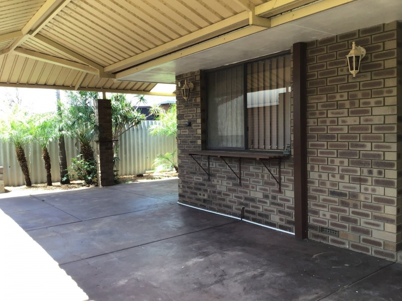 2 Osprey Way, Thornlie WA 6108