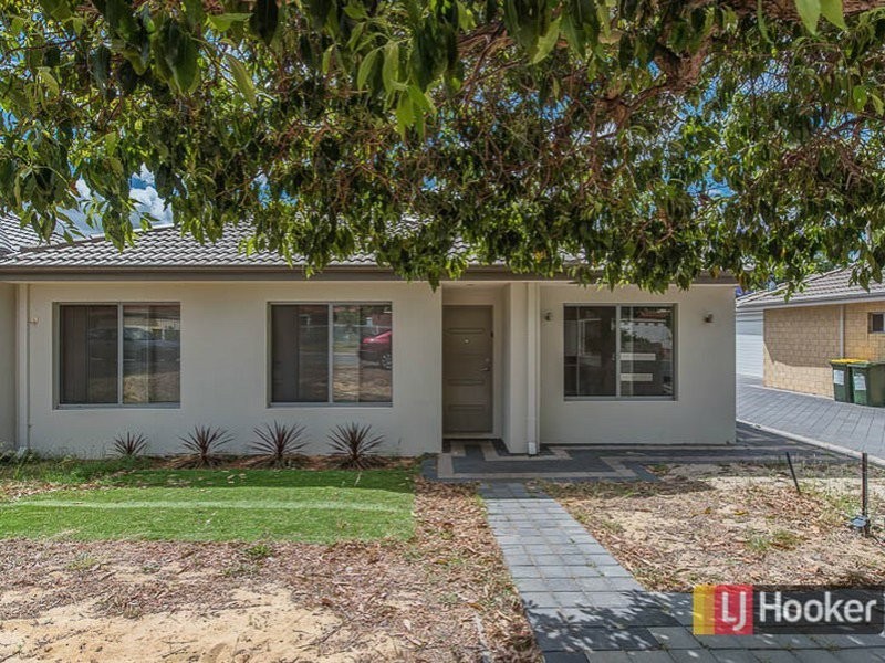 Unit 2/13 Bray Street, Kelmscott WA 6111