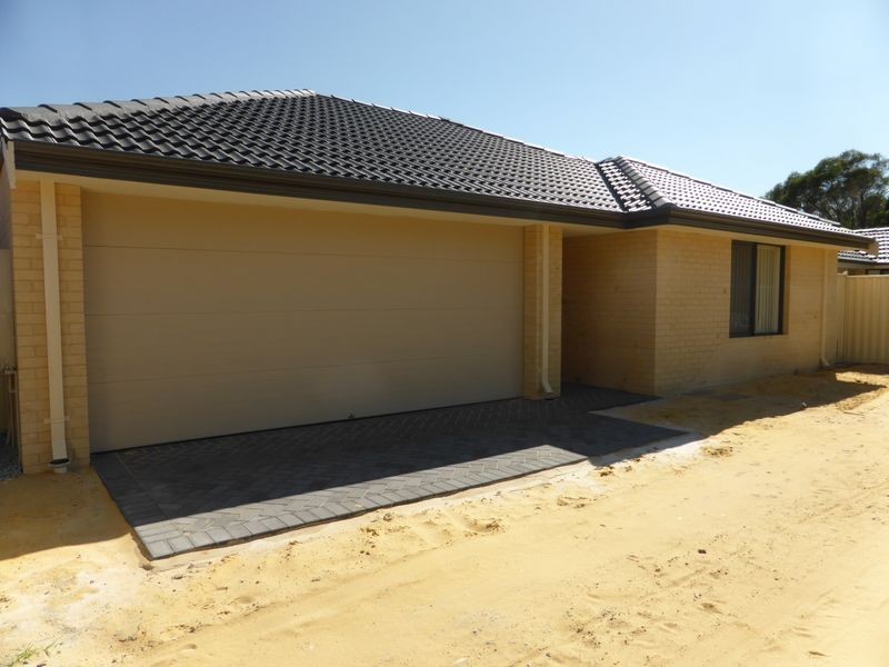 17b Tuck Street, Armadale WA 6112