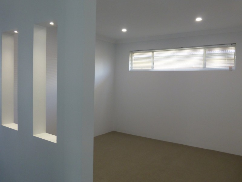 12 Carbeen View, Piara Waters WA 6112