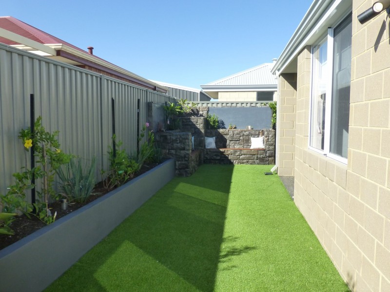 12 Carbeen View, Piara Waters WA 6112