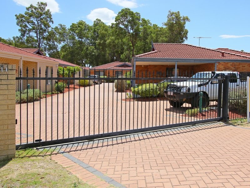 Unit 5/11 Exmouth Place, Thornlie WA 6108