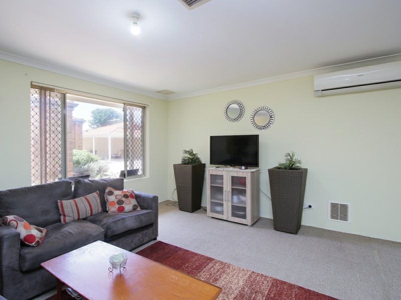 Unit 5/11 Exmouth Place, Thornlie WA 6108