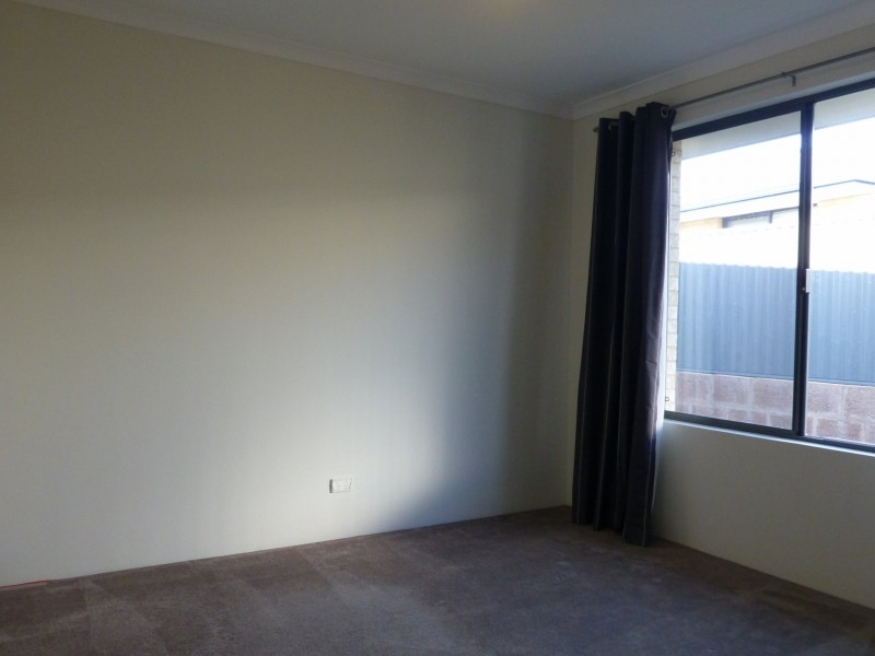 36 St Catharines Promenade, Champion Lakes WA 6111