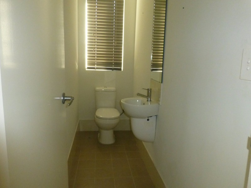 36 St Catharines Promenade, Champion Lakes WA 6111